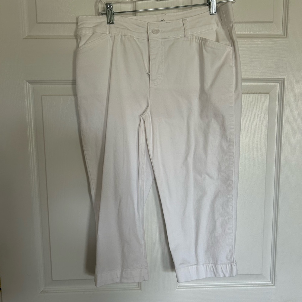 St John’s Bay Women’s Capris